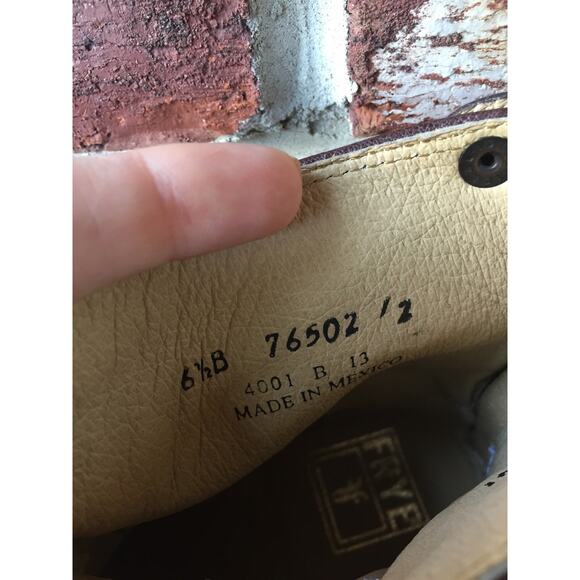 FRYE Melissa Back Zip Short Brown Antique Leather Boots 6.5 Button CLASSIC $328 - Picture 3 of 7